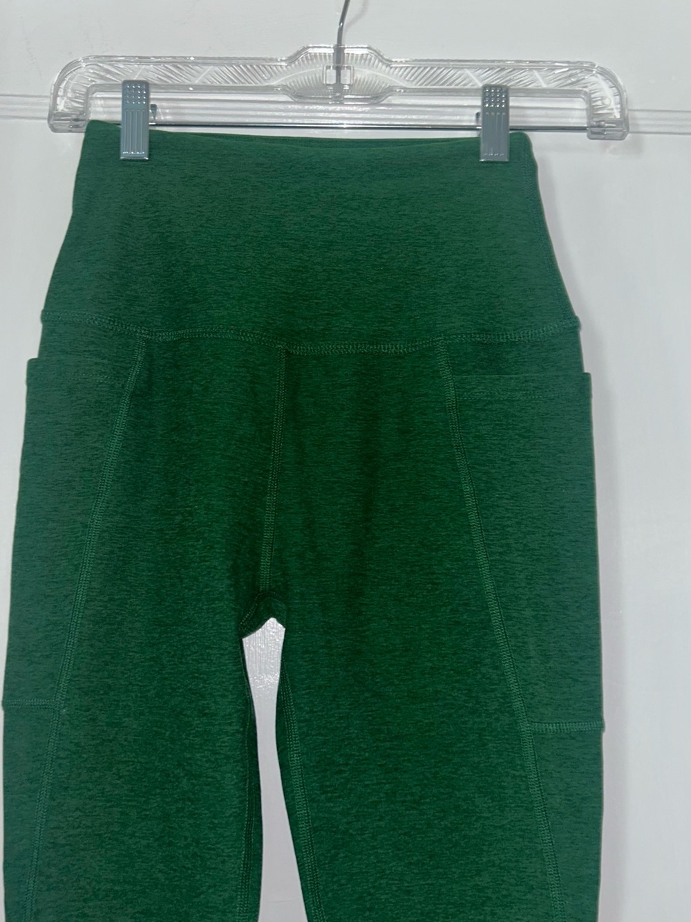 Beyond Yoga Kids Dark Green Heather Leggings with Side Pockets